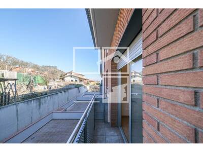 Local en Mancomunitat, Santa Eulàlia de Riuprimer Barcelona