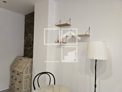 Inmueble en Calle Borges Blanques    bajos , Barcelona