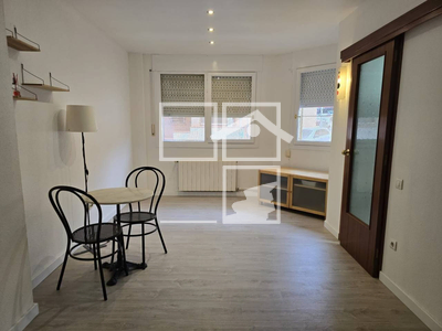 Inmueble en Calle Borges Blanques    bajos , Barcelona